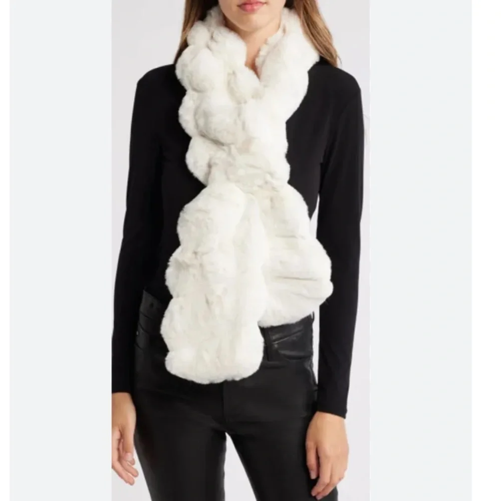 Et Ochs Cushnie Faux Fur Pull-Through Fuzzy Cozy Scarf in White Chinch One Size
